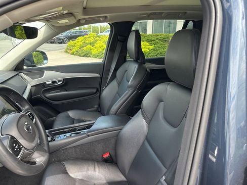 Used 2023 Volvo XC90 B5 Core w/ Protection Package Premier AWD/4WD image 14