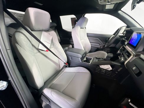 New 2026 Toyota Tacoma SR5 image 31