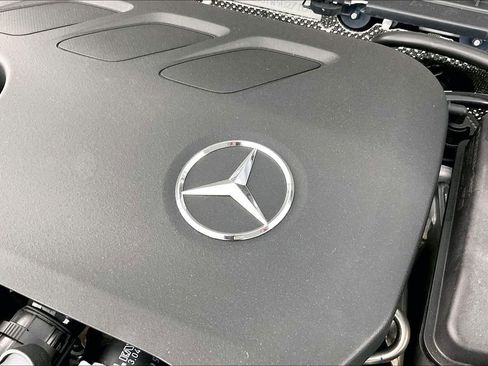 New 2026 Mercedes-Benz GLB 250 image 17