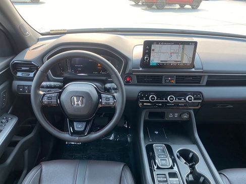 New 2025 Honda Pilot Black Edition image 14