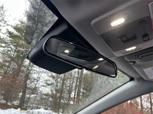 Used 2025 Toyota Camry LE image 18