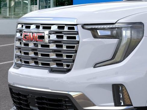 New 2026 GMC Acadia Denali w/ Super Cruise Package FWD image 13