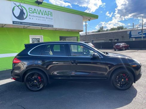 Used 2014 Porsche Cayenne S AWD/4WD image 9