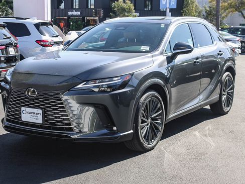 Used 2025 Lexus RX 350h w/ Convenience Package image 3