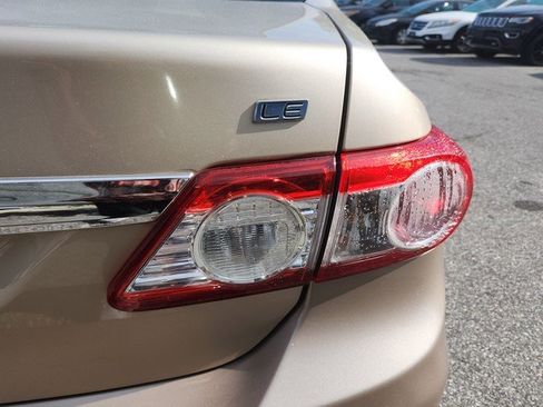 Used 2013 Toyota Corolla L image 21