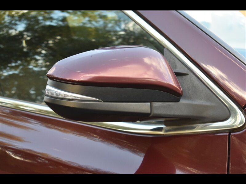 Used 2019 Toyota Highlander XLE FWD image 58