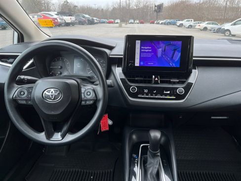 Used 2023 Toyota Corolla LE image 23