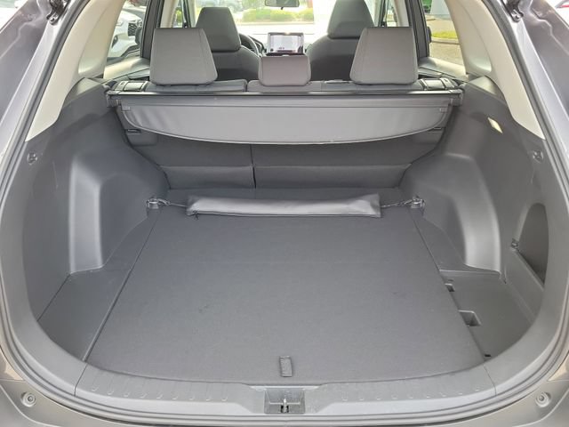 Used 2025 Toyota RAV4 XLE w/ Convenience Package FWD image 9