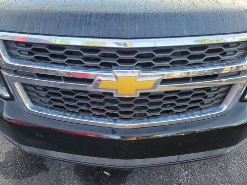 Used 2015 Chevrolet Suburban LT image 7