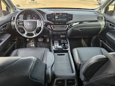 Used 2022 Honda Pilot Touring image 8