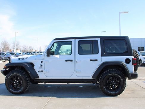 Used 2020 Jeep Wrangler Unlimited Sport image 4