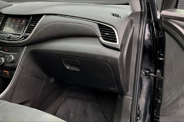 Used 2018 Chevrolet Trax LS FWD image 23