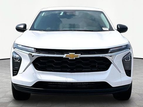 New 2026 Chevrolet Trax LS FWD image 2