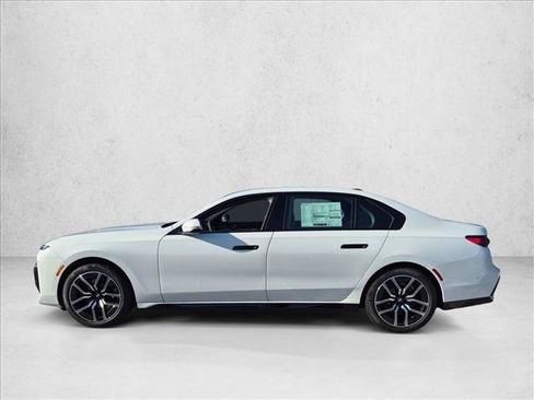 New 2026 BMW 740i xDrive AWD/4WD image 5