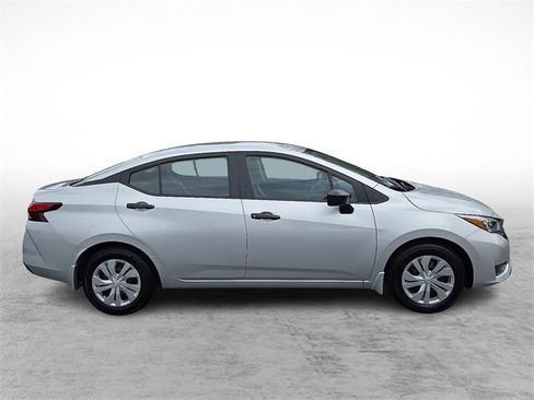 Used 2025 Nissan Versa S w/ Trunk Package image 7