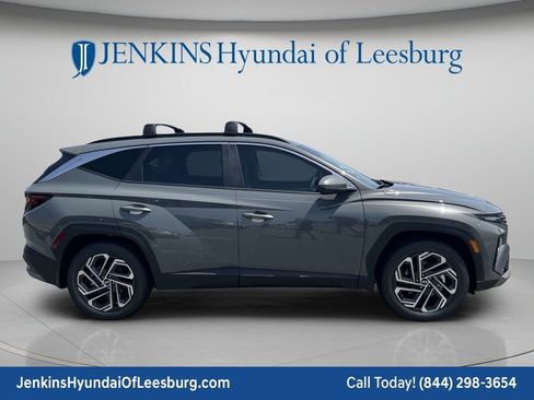 New 2026 Hyundai Tucson SEL Plus FWD image 3
