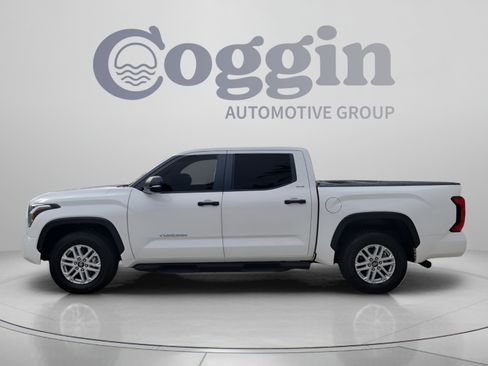Certified 2025 Toyota Tundra SR5 w/ SR5 Convenience Package RWD image 3