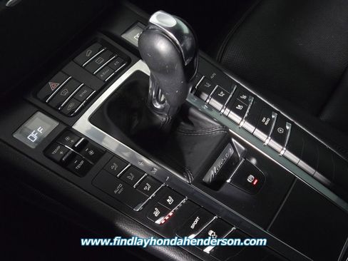 Used 2015 Porsche Macan S image 19