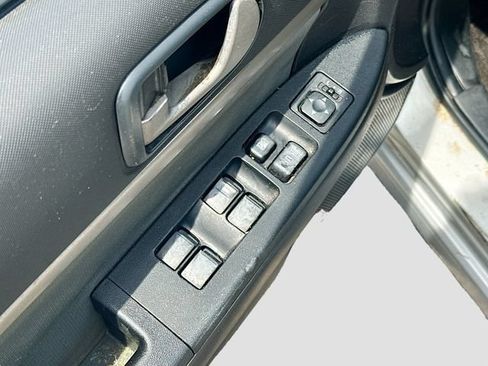 Used 2011 Mitsubishi Galant FWD image 17