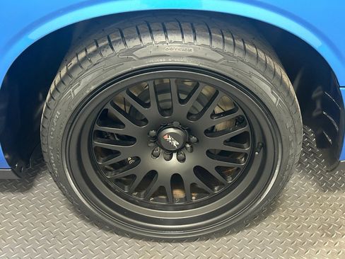 Used 2016 Dodge Challenger R/T Scat Pack w/ Leather Interior Group image 17