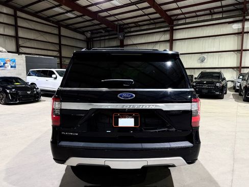 Used 2019 Ford Expedition Platinum RWD image 6