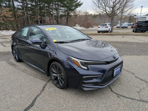 Used 2025 Toyota Corolla SE image 8