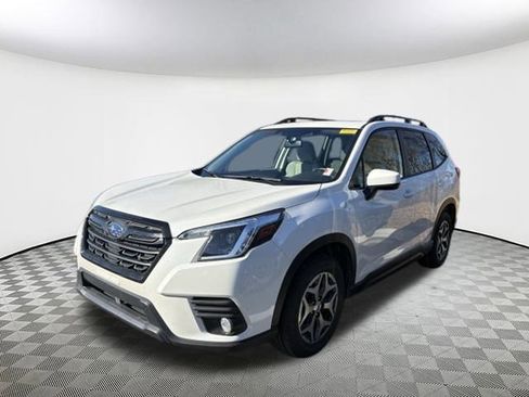 Certified 2023 Subaru Forester Premium image 3
