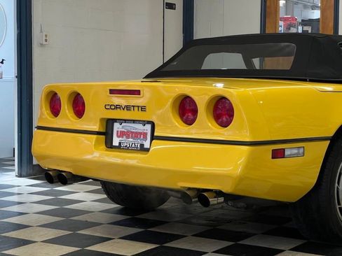 Used 1986 Chevrolet Corvette Convertible image 17