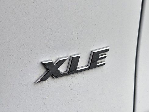 Used 2025 Toyota RAV4 XLE image 15