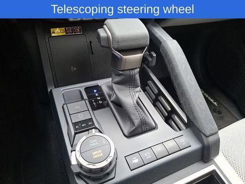 Used 2025 Toyota Tacoma Limited image 18