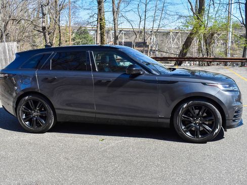 Used 2021 Land Rover Range Rover Velar R-Dynamic S image 10