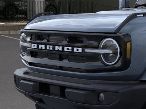 New 2025 Ford Bronco Outer Banks AWD/4WD image 18