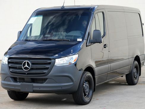 Used 2026 Mercedes-Benz Sprinter 2500 image 38