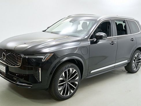 New 2026 Volvo XC90 T8 Ultra w/ Protection Package AWD/4WD image 6