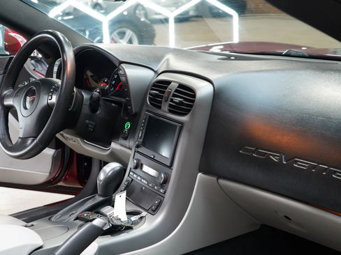 Used 2007 Chevrolet Corvette Coupe w/ Preferred Equipment Group image 52