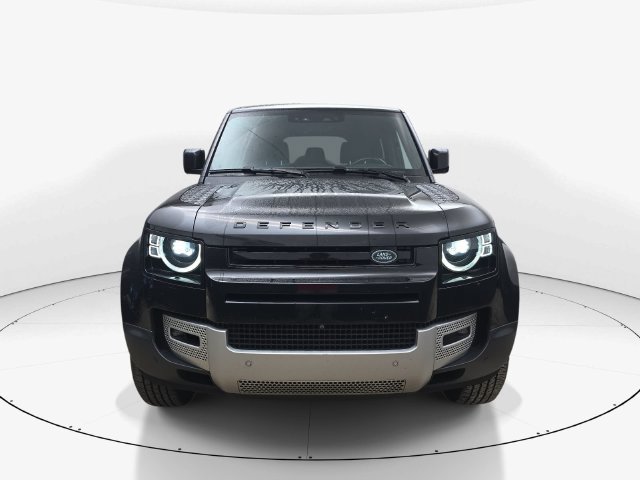 Used 2025 Land Rover Defender 110 S AWD/4WD image 11