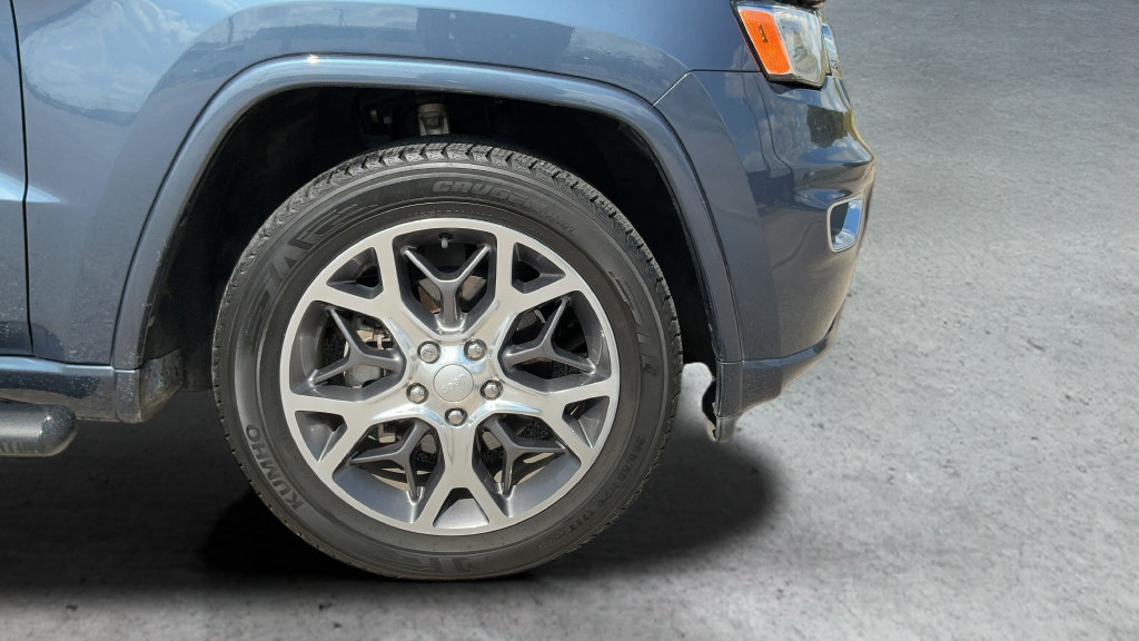 Used 2020 Jeep Grand Cherokee Overland RWD image 25
