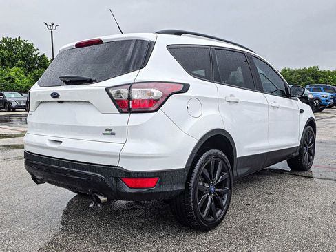 Used 2018 Ford Escape SE w/ SE Sport Appearance Package AWD/4WD image 6