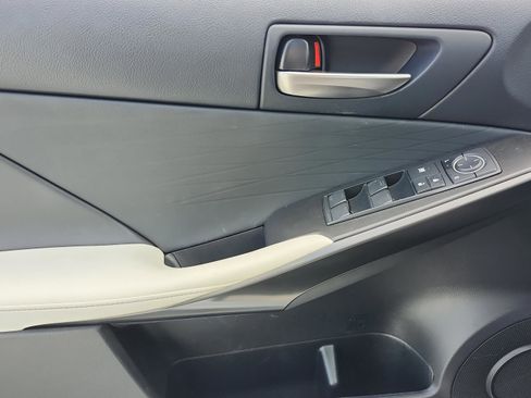 Used 2021 Lexus IS 350 F Sport image 42