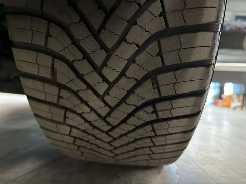 Used 2018 Chrysler Pacifica Limited image 70