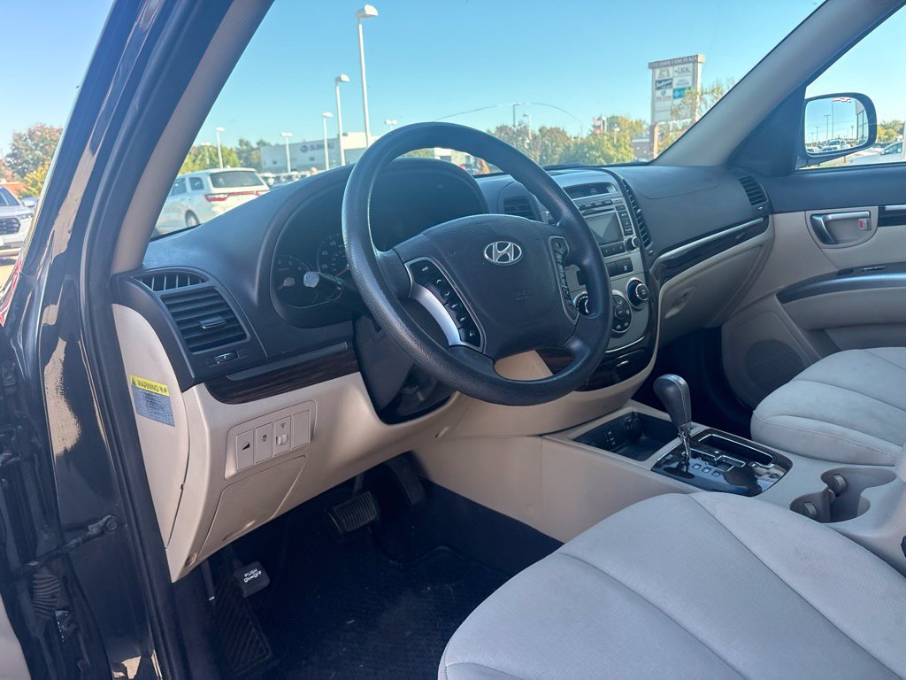 Used 2012 Hyundai Santa Fe GLS FWD image 10