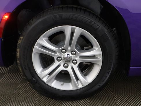 Used 2023 Dodge Charger SXT RWD image 16