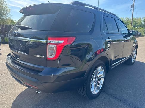 Used 2015 Ford Explorer XLT w/ Equipment Group 202B FWD image 5