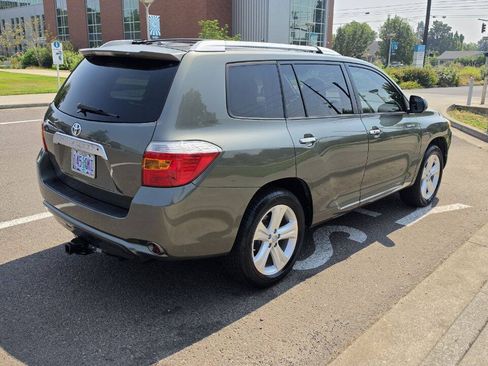 Used 2010 Toyota Highlander Limited FWD image 5