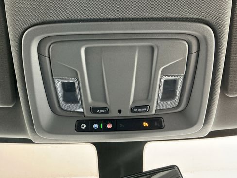 Used 2021 Chevrolet Silverado 2500 LT image 17