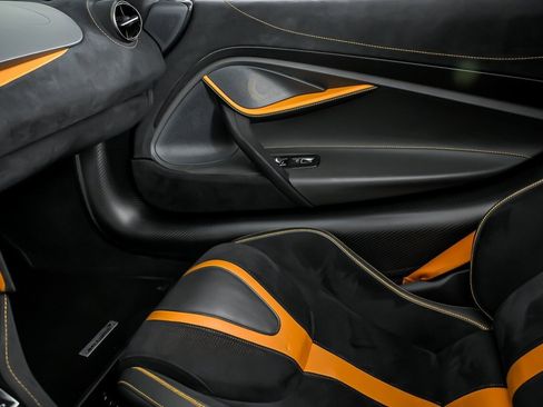 Used 2020 McLaren 720S Performance image 48