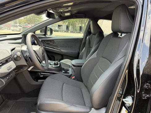 Used 2026 Toyota C-HR AWD/4WD image 24