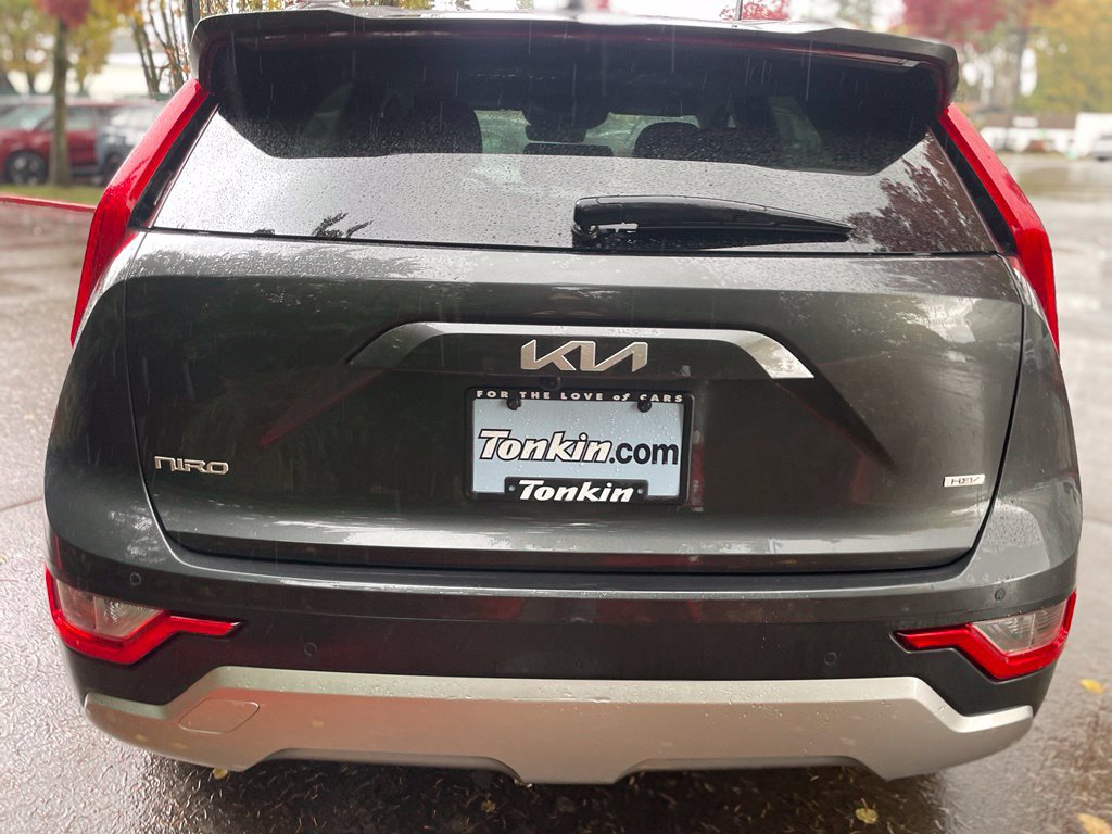 Used 2025 Kia Niro EX FWD image 5