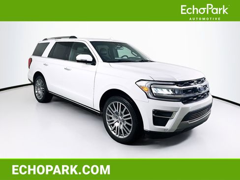 Used 2024 Ford Expedition Limited image 1