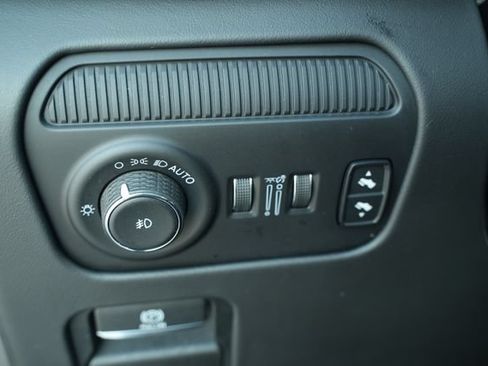 Used 2023 Jeep Grand Wagoneer Series II AWD/4WD image 37